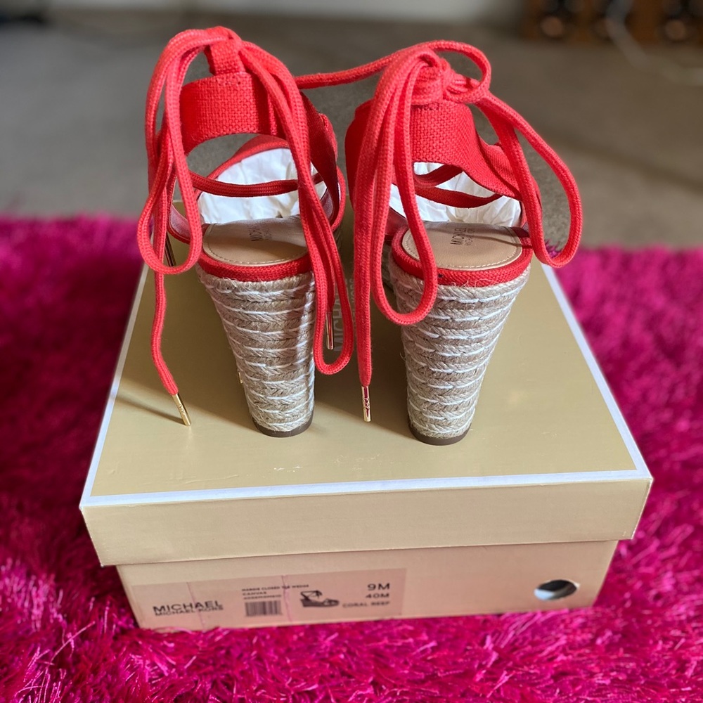 Sandals - Picture 6 of 7